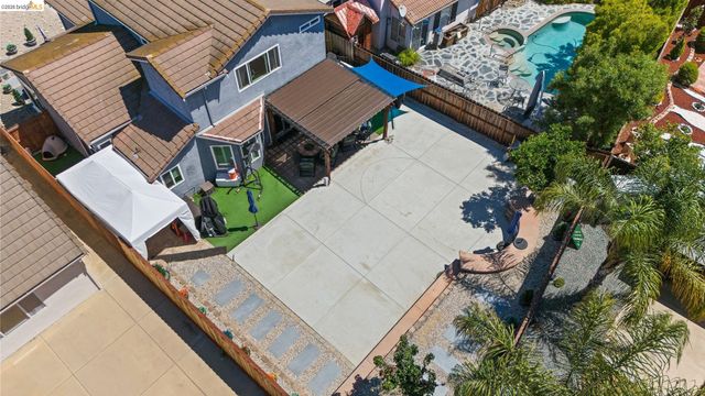 2055 Truman Ln, Oakley, CA 94561