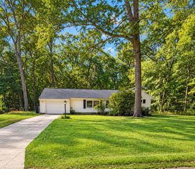 1765 Creston Street, Muskegon Twp, MI 49445