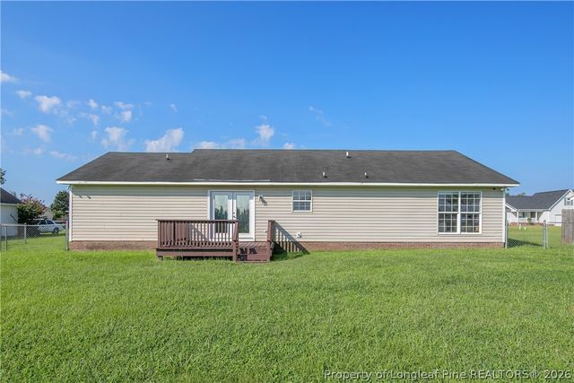 129 Cavalier Drive, Raeford, NC 28376