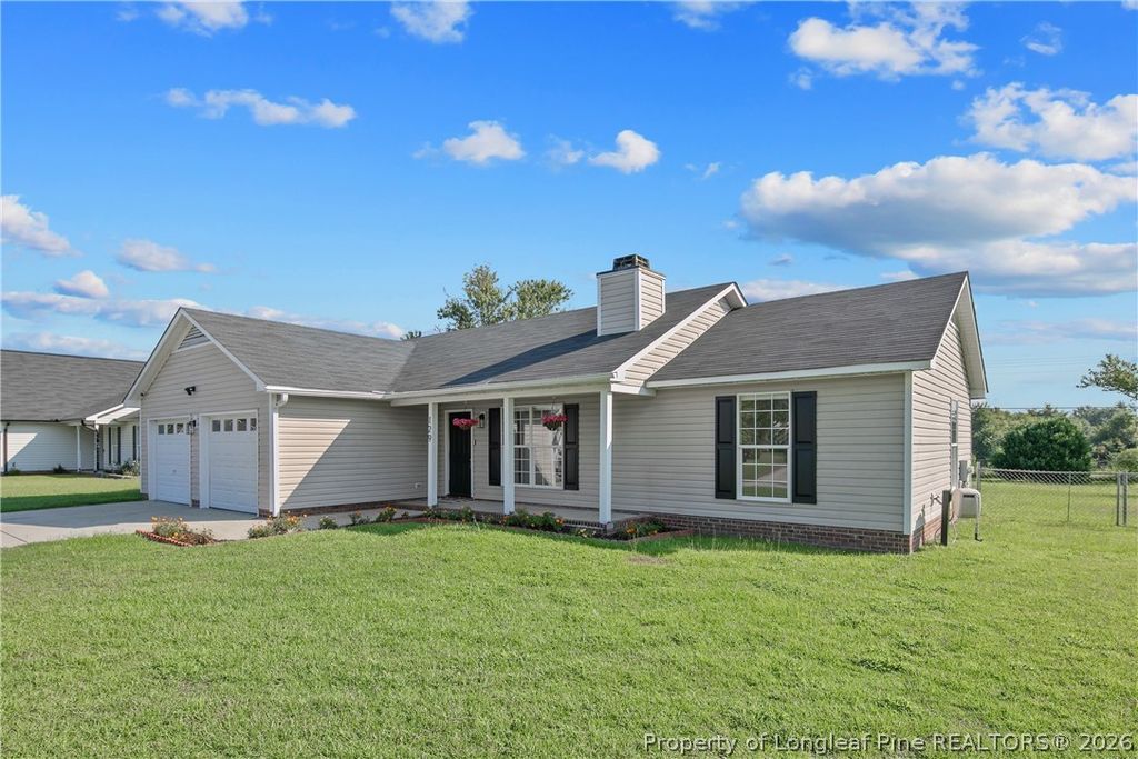 129 Cavalier Drive, Raeford, NC 28376 — photo 2