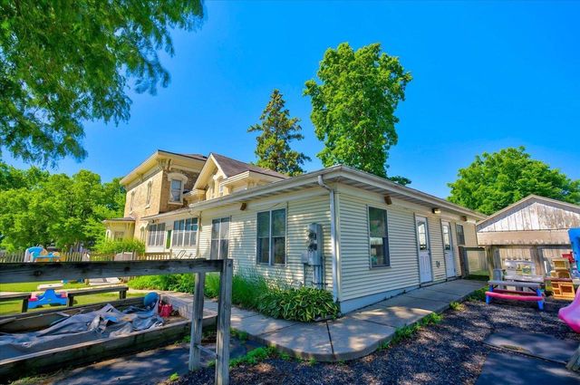 231 4th Street, Baraboo, WI 53913