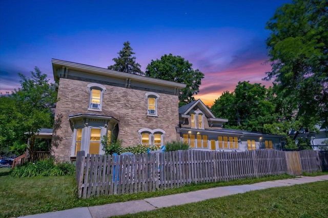 231 4th Street, Baraboo, WI 53913