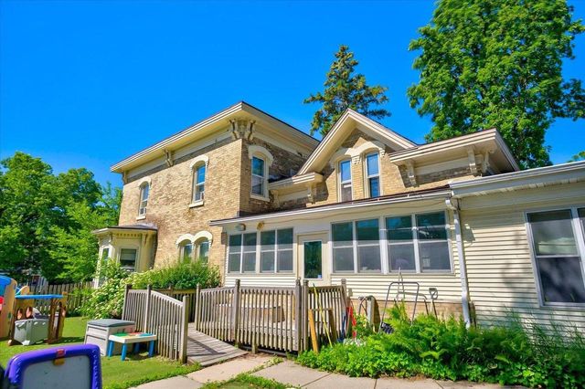 231 4th Street, Baraboo, WI 53913