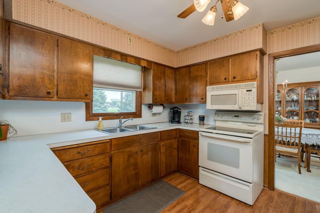 137 Marabou Drive, Mankato, MN 56001