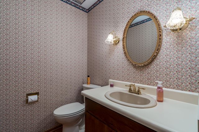 137 Marabou Drive, Mankato, MN 56001