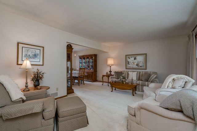 137 Marabou Drive, Mankato, MN 56001