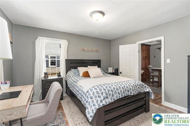 425 Beverly Drive, South Whitehall Twp, PA 18104