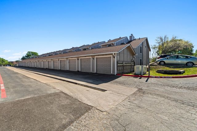 1750 Timber Ridge RD 102, Austin, TX 78741