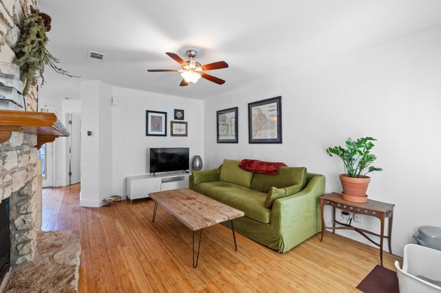 1750 Timber Ridge RD 102, Austin, TX 78741