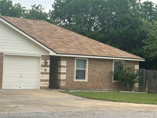 1608 Libby LN, Harker Heights, TX 76548