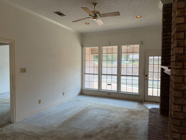 1307 Sequoia Drive, Grand Prairie, TX 75052
