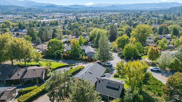 757 NE Tokay, Grants Pass, OR 97526