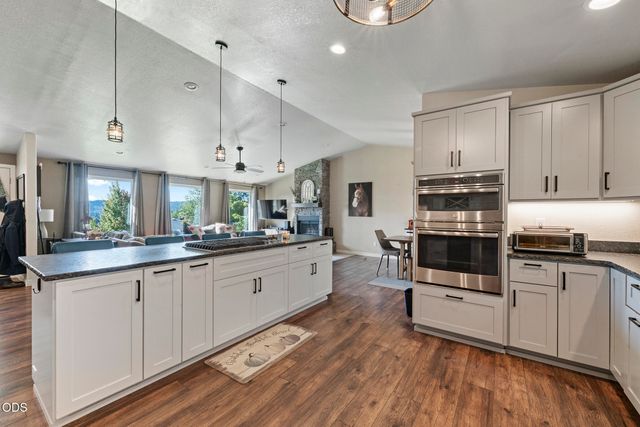 757 NE Tokay, Grants Pass, OR 97526
