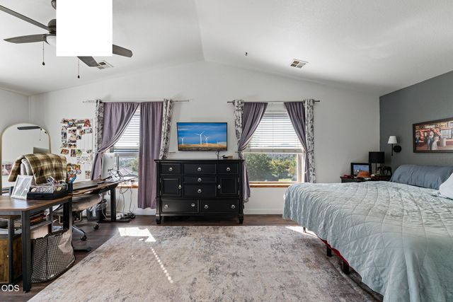 757 NE Tokay, Grants Pass, OR 97526
