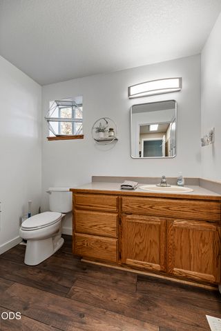 757 NE Tokay, Grants Pass, OR 97526
