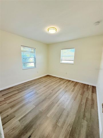1500 77TH STREET N, St Petersburg, FL 33710