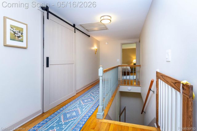 605 Apple Hill Lane, Rochester Hills, MI 48306