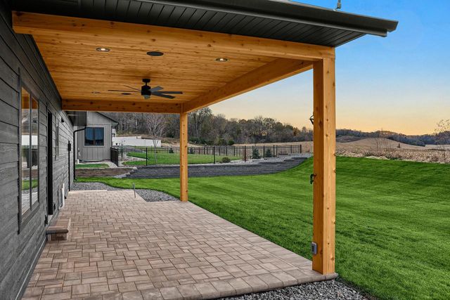 251 Weston ROAD, Holmen, WI 54636