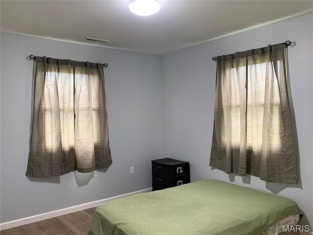 101 N Railroad Street, Patoka, IL 62875