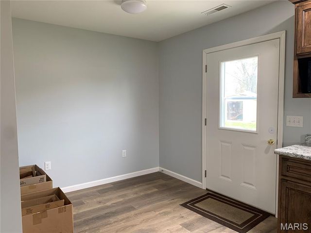 101 N Railroad Street, Patoka, IL 62875