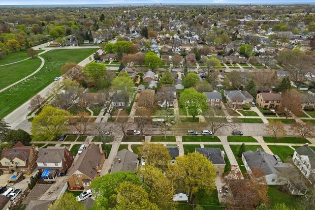 722 Orchard STREET, Racine, WI 53405