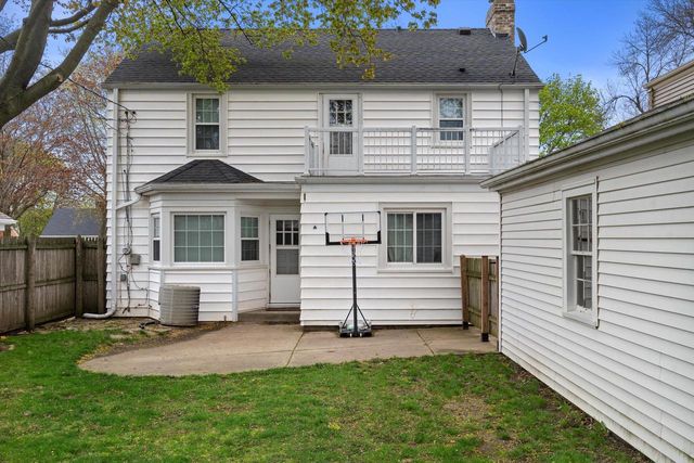 722 Orchard STREET, Racine, WI 53405