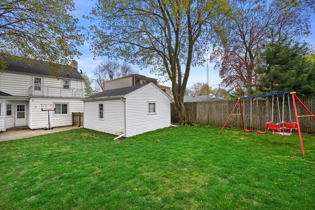 722 Orchard STREET, Racine, WI 53405