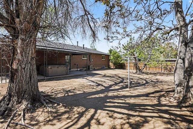 5034 Scranton Court, Denver, CO 80239