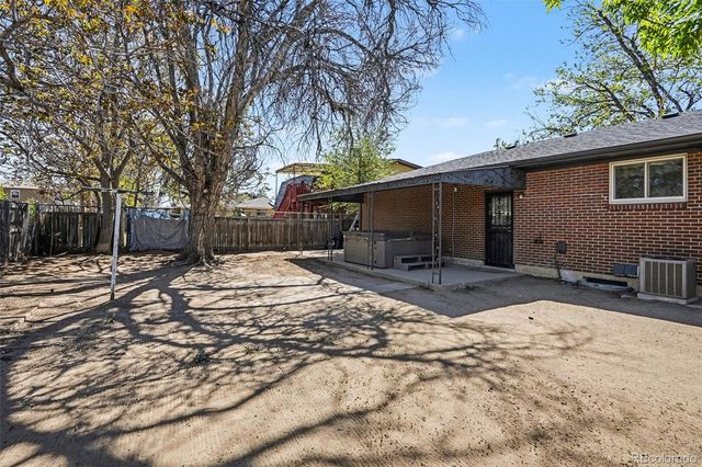 5034 Scranton Court, Denver, CO 80239