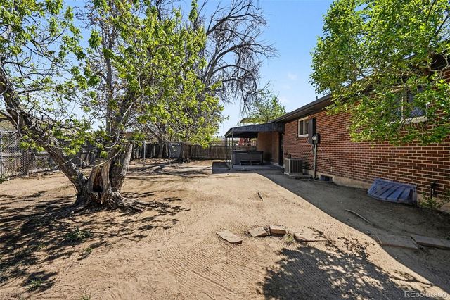 5034 Scranton Court, Denver, CO 80239