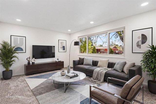 5034 Scranton Court, Denver, CO 80239