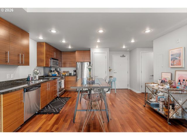 1830 Nw RIVERSCAPE St 407, Portland, OR 97209