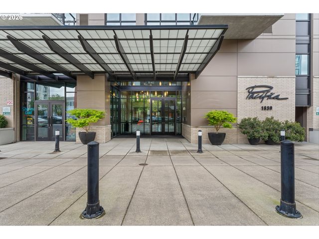 1830 Nw RIVERSCAPE St 407, Portland, OR 97209