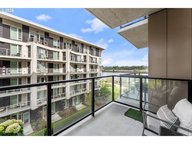 1830 Nw RIVERSCAPE St 407, Portland, OR 97209