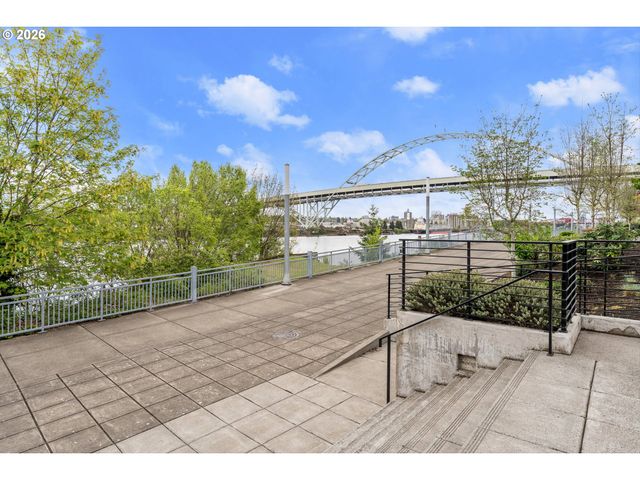 1830 Nw RIVERSCAPE St 407, Portland, OR 97209