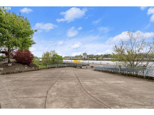 1830 Nw RIVERSCAPE St 407, Portland, OR 97209