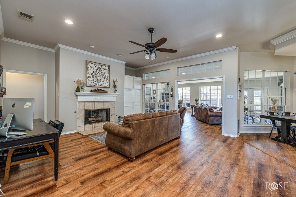 Image 5 of property listing at 3421 Silver Spur Dr, San Angelo, TX 76904