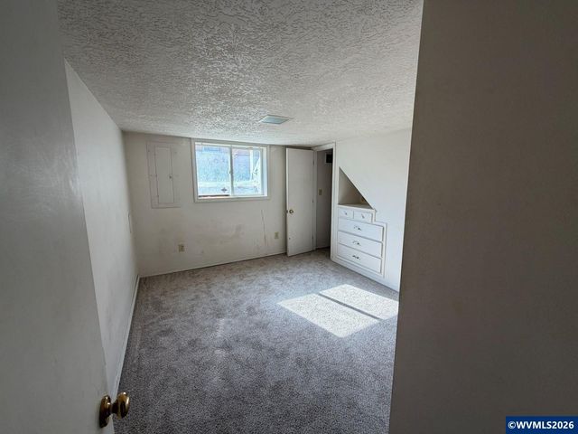 1760 Norway St NE, Salem, OR 97301