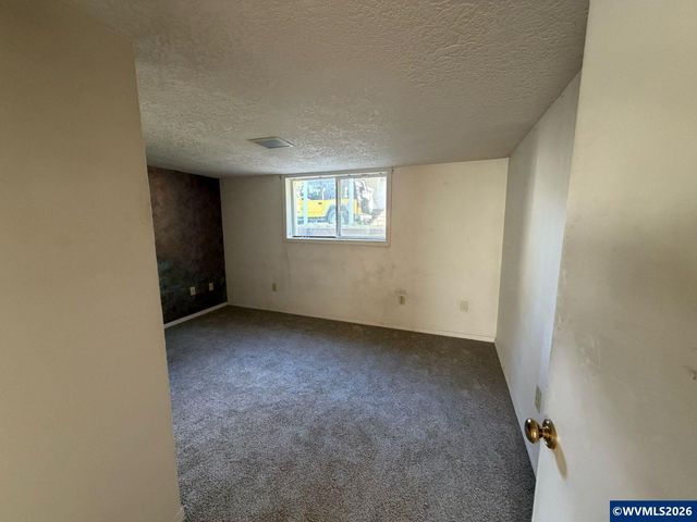 1760 Norway St NE, Salem, OR 97301