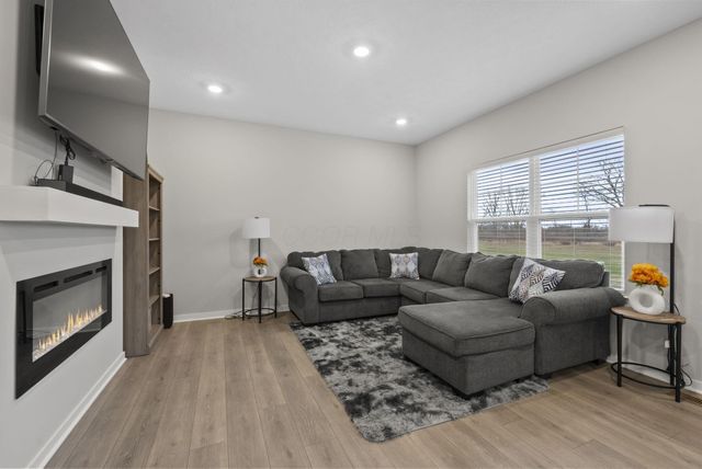 483 Madison Way, Plain City, OH 43064