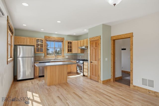 4726 Glenwood Drive, Bozeman, MT 59718