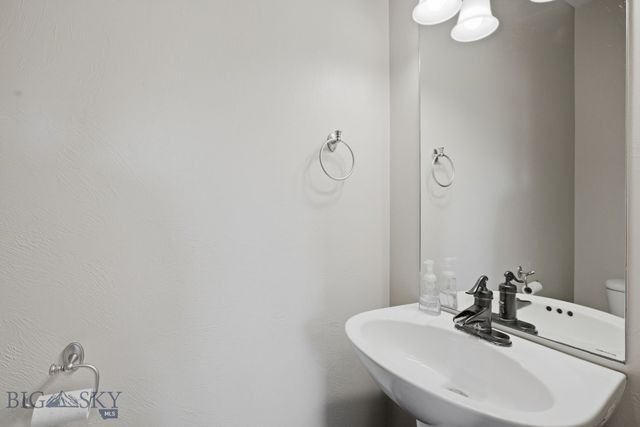 4726 Glenwood Drive, Bozeman, MT 59718