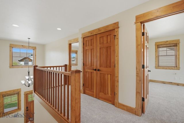 4726 Glenwood Drive, Bozeman, MT 59718