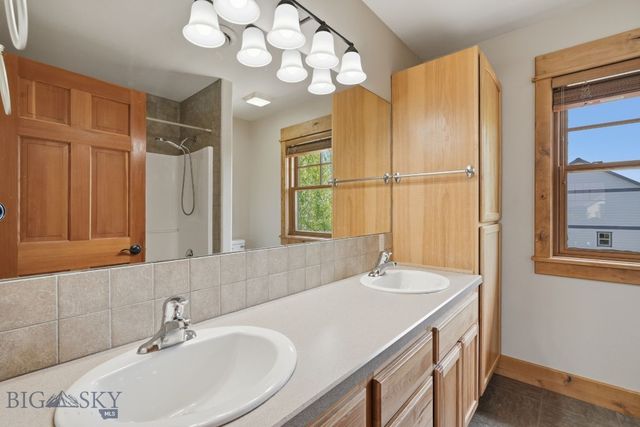 4726 Glenwood Drive, Bozeman, MT 59718