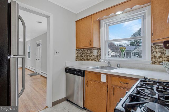 5712 30TH AVE, Hyattsville, MD 20782