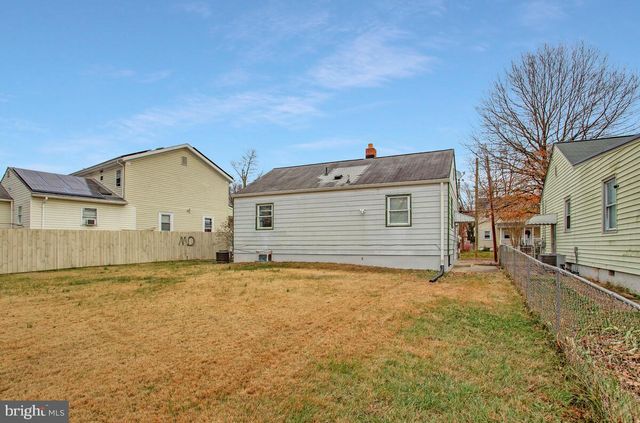 5712 30TH AVE, Hyattsville, MD 20782