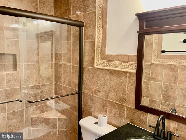 5611 MONROE ST, Hyattsville, MD 20784