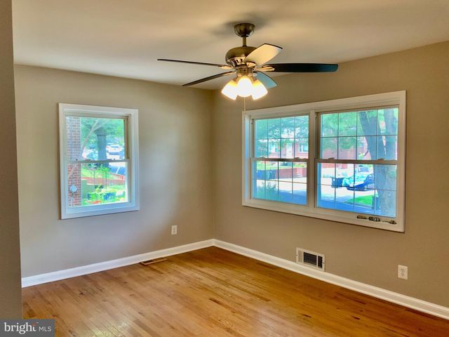 5611 MONROE ST, Hyattsville, MD 20784