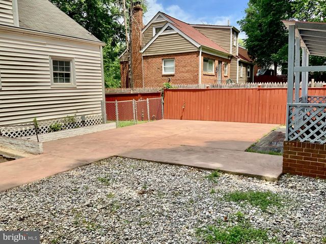 5611 MONROE ST, Hyattsville, MD 20784