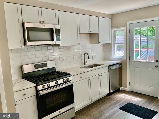 5611 MONROE ST, Hyattsville, MD 20784